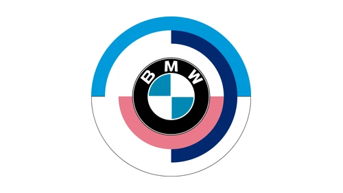 Логотип BMW Motorsport 1973 года: роундель в синем, фиолетовом и красном полукругах