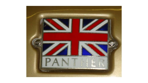 Логотип Panther 1972–1980 годов: значок с британским флагом