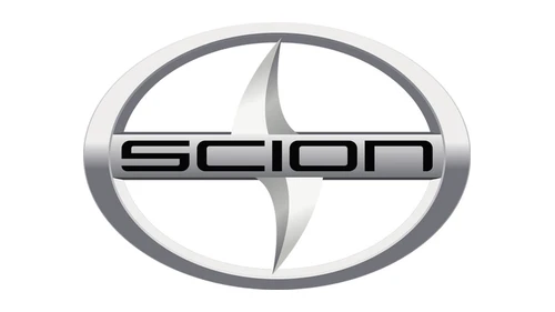 Логотип Scion 2003–2016 годов: серебристая эмблема с буквой S в овале