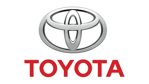 Логотип Toyota 2000-х годов: объёмная серебристая эмблема