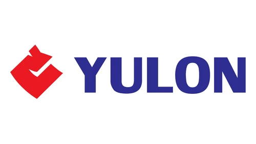 Логотип Yulon с 1992 года: красный знак и надпись YULON