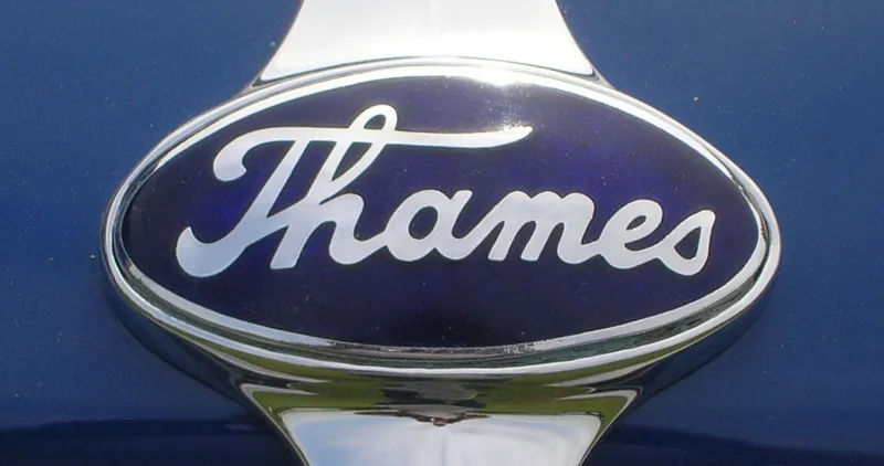 Логотип Thames